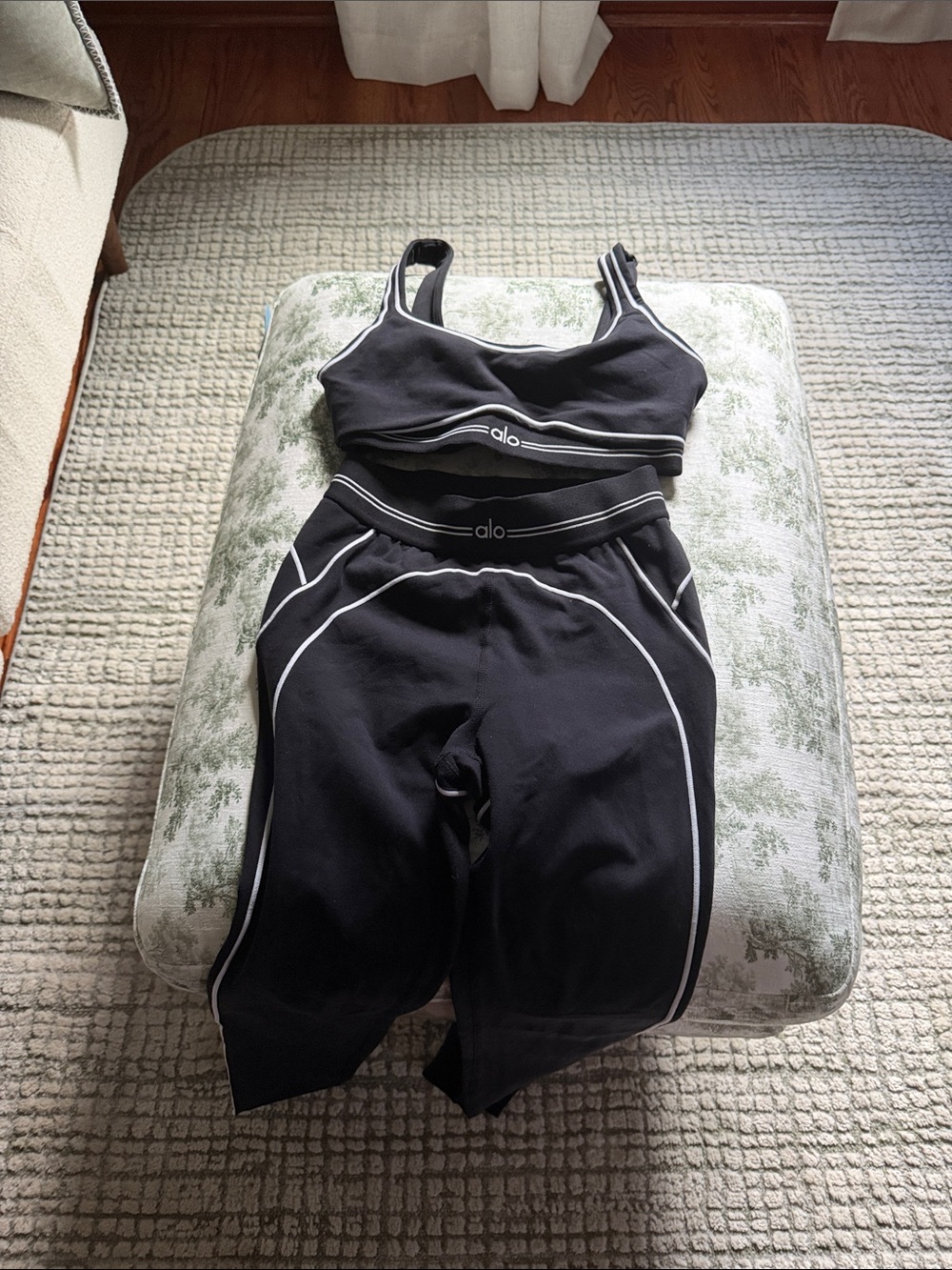 Alo workout set